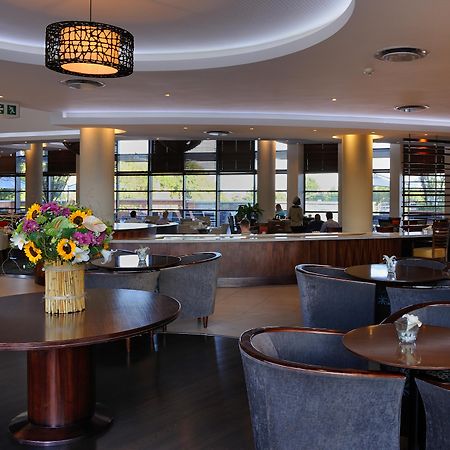 City Lodge Hotel Fourways Extérieur photo