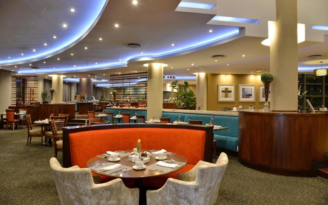 City Lodge Hotel Fourways Extérieur photo