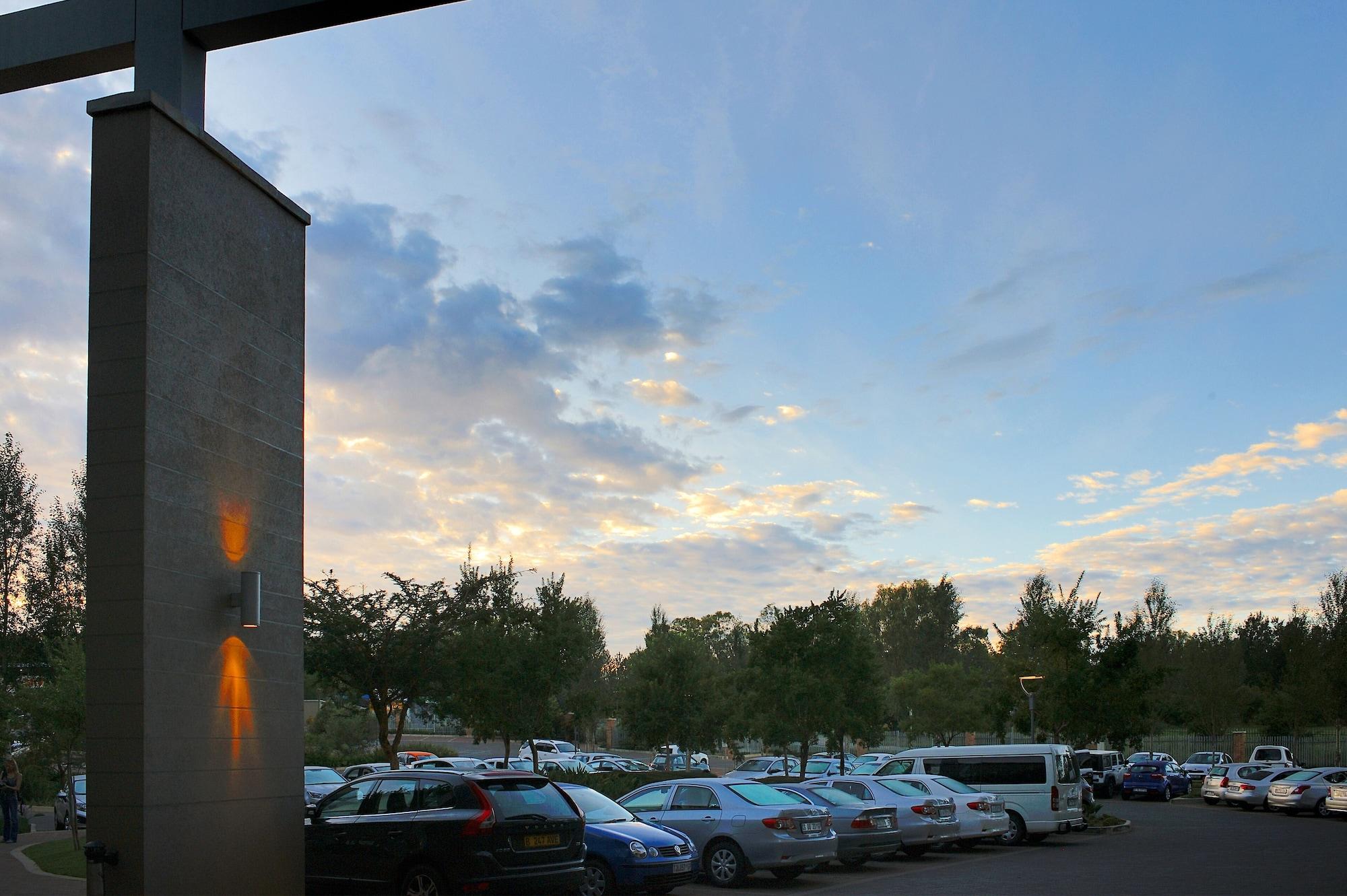 City Lodge Hotel Fourways Extérieur photo